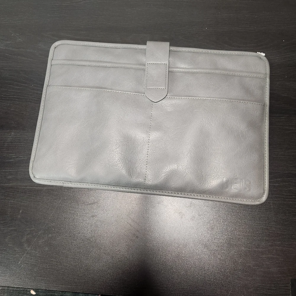 BEIS Silver Tablet Sleeve - Picture 12 of 13